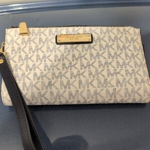Michael Kors White/Blue MK Logo Wristlet